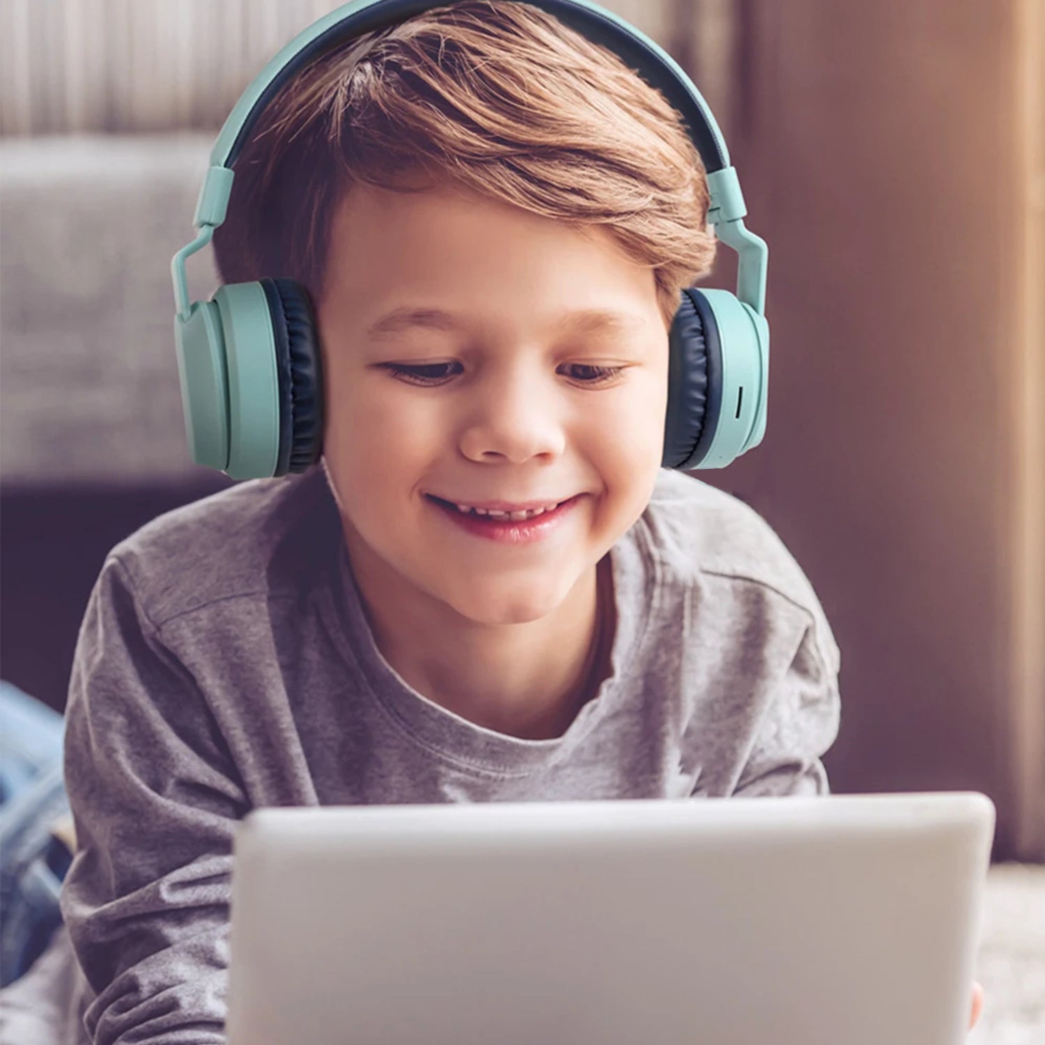Wireless Bluetooth Kids Headsets Foldable Over-Ear Headset with 85dB Volume Limited Hearing Protection Earphone