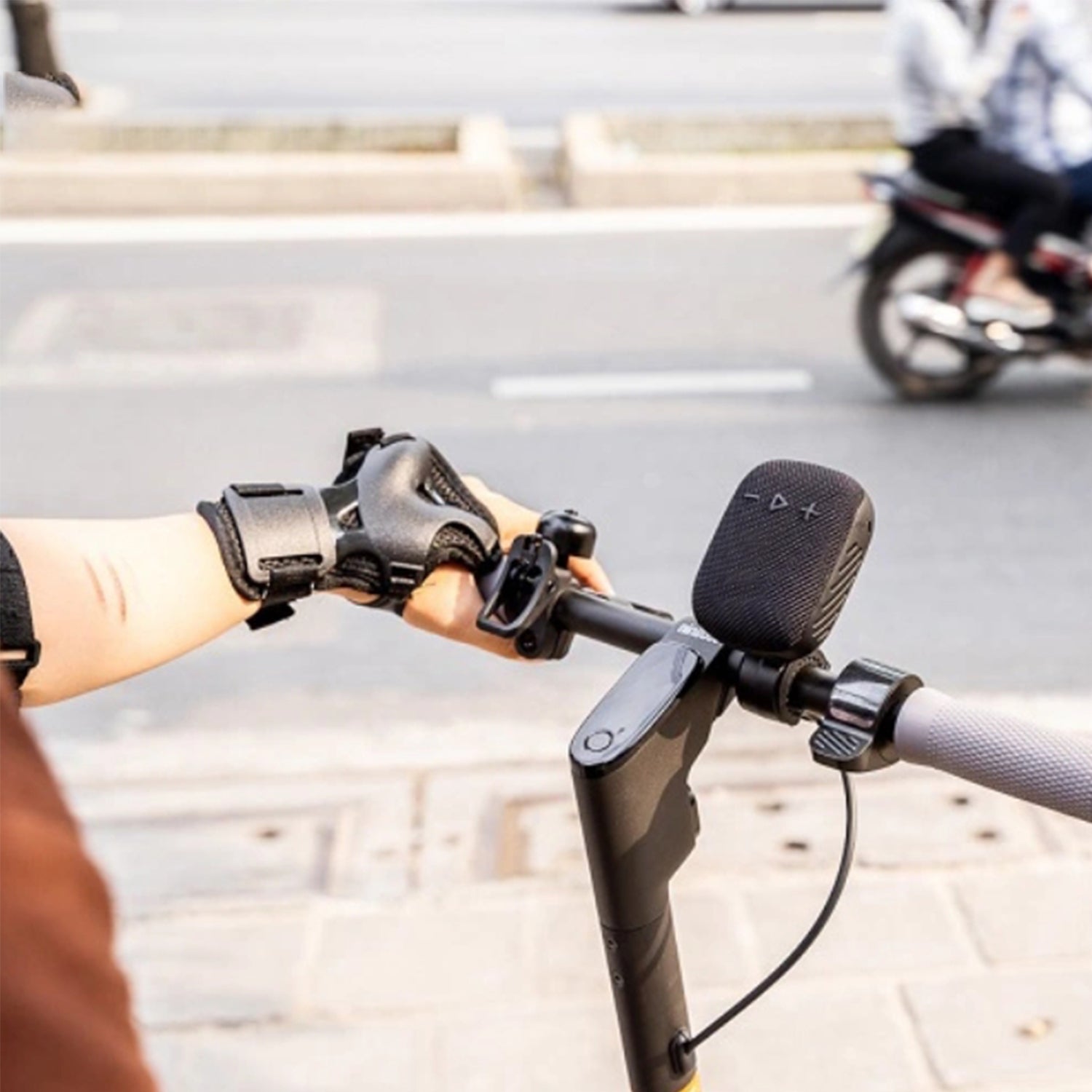 Wind3 Portable Mini Bluetooth Speaker For Motorcycle And Bike Speaker