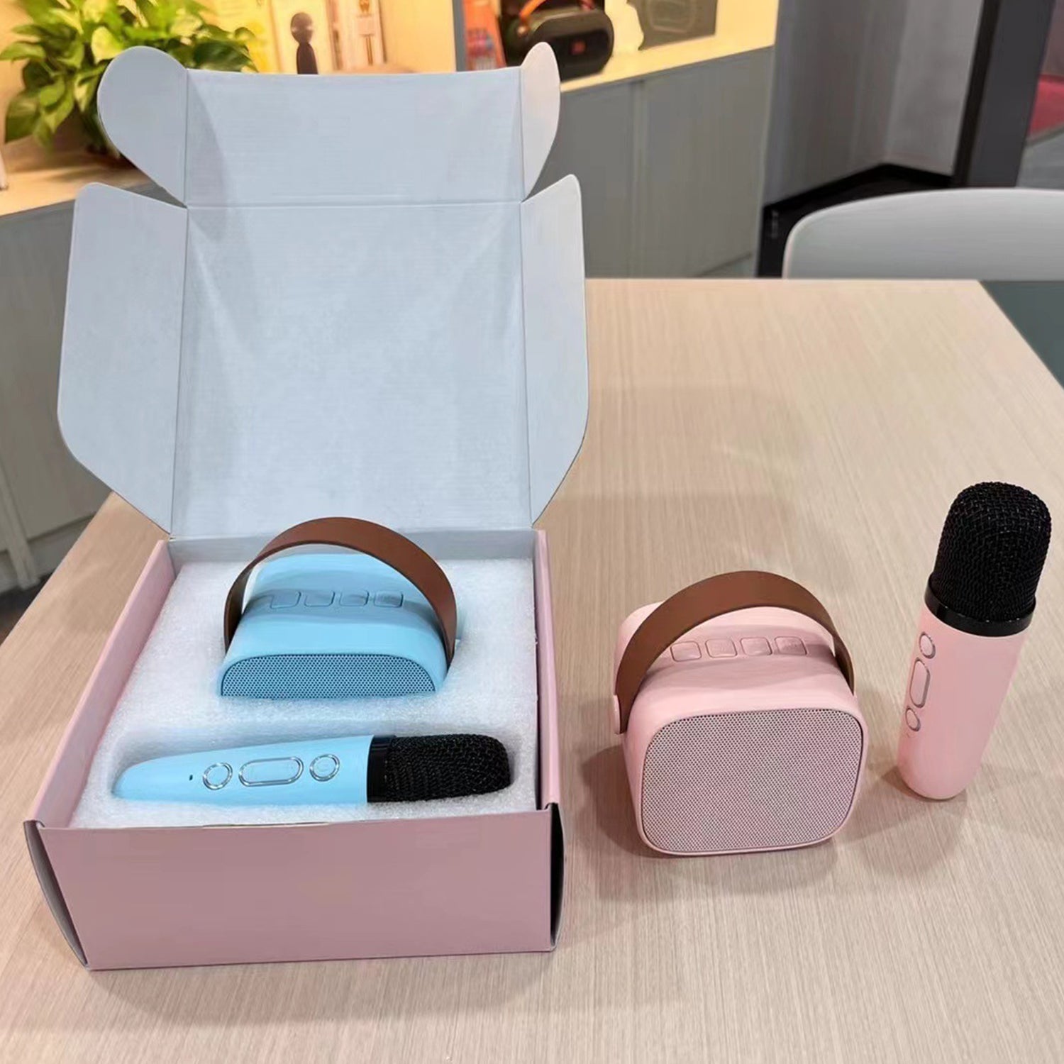 Hand Carry Bluetooth karaoke Sound With Microphone Set,All in One