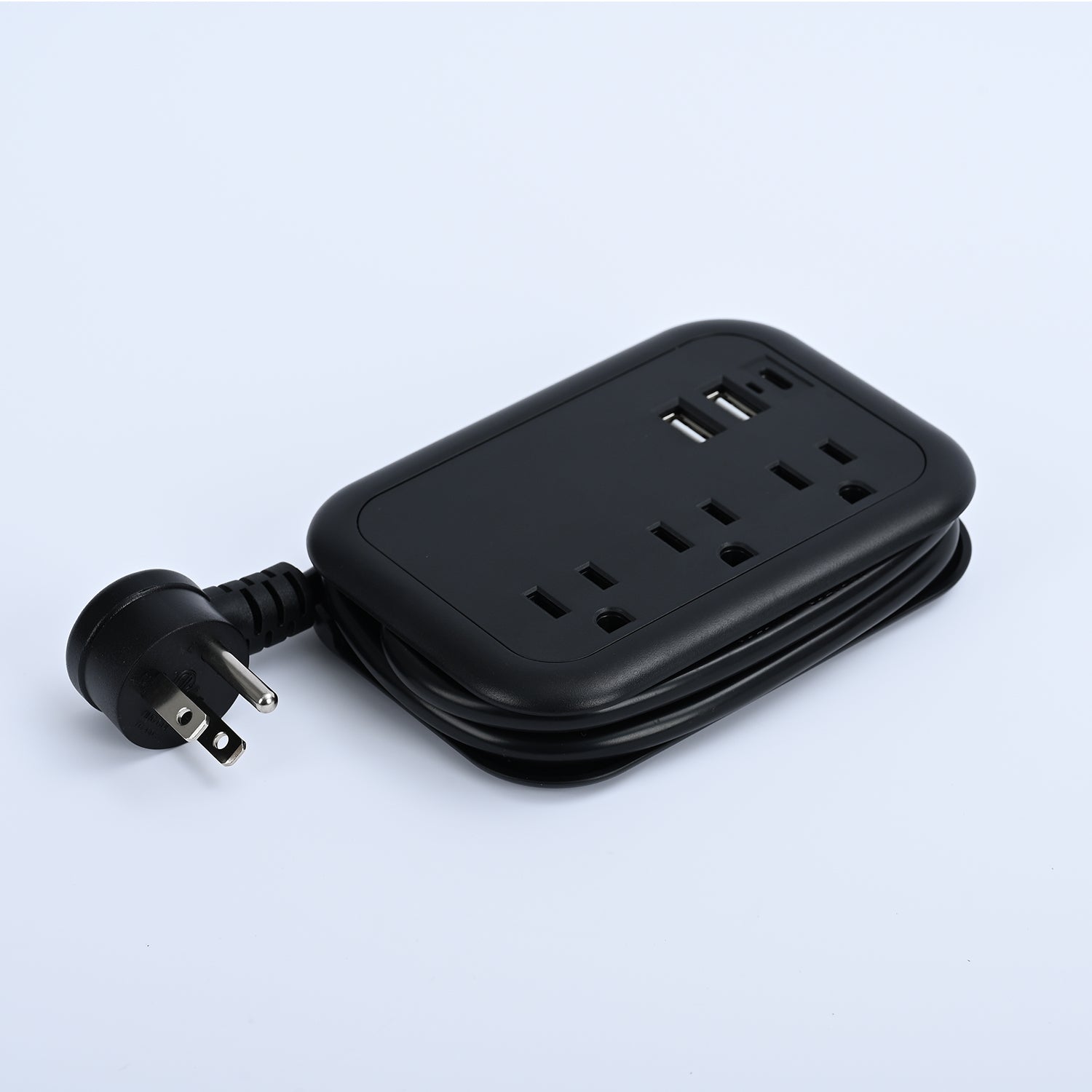 Power Strip Multifunctional Socket Smart Portable Socket Travel Socket Mini Socket USB Ports Wire Core Copper Material