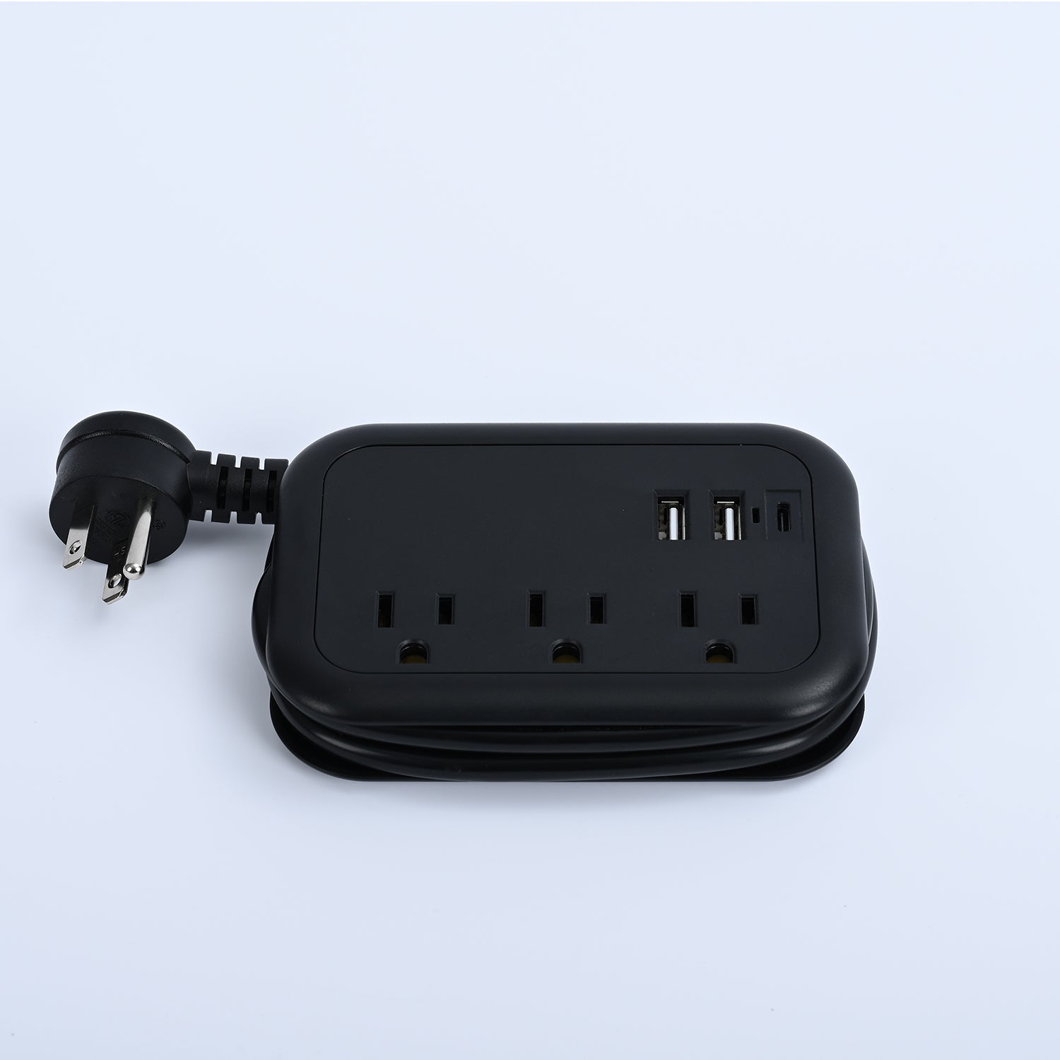 Power Strip Multifunctional Socket Smart Portable Socket Travel Socket Mini Socket USB Ports Wire Core Copper Material