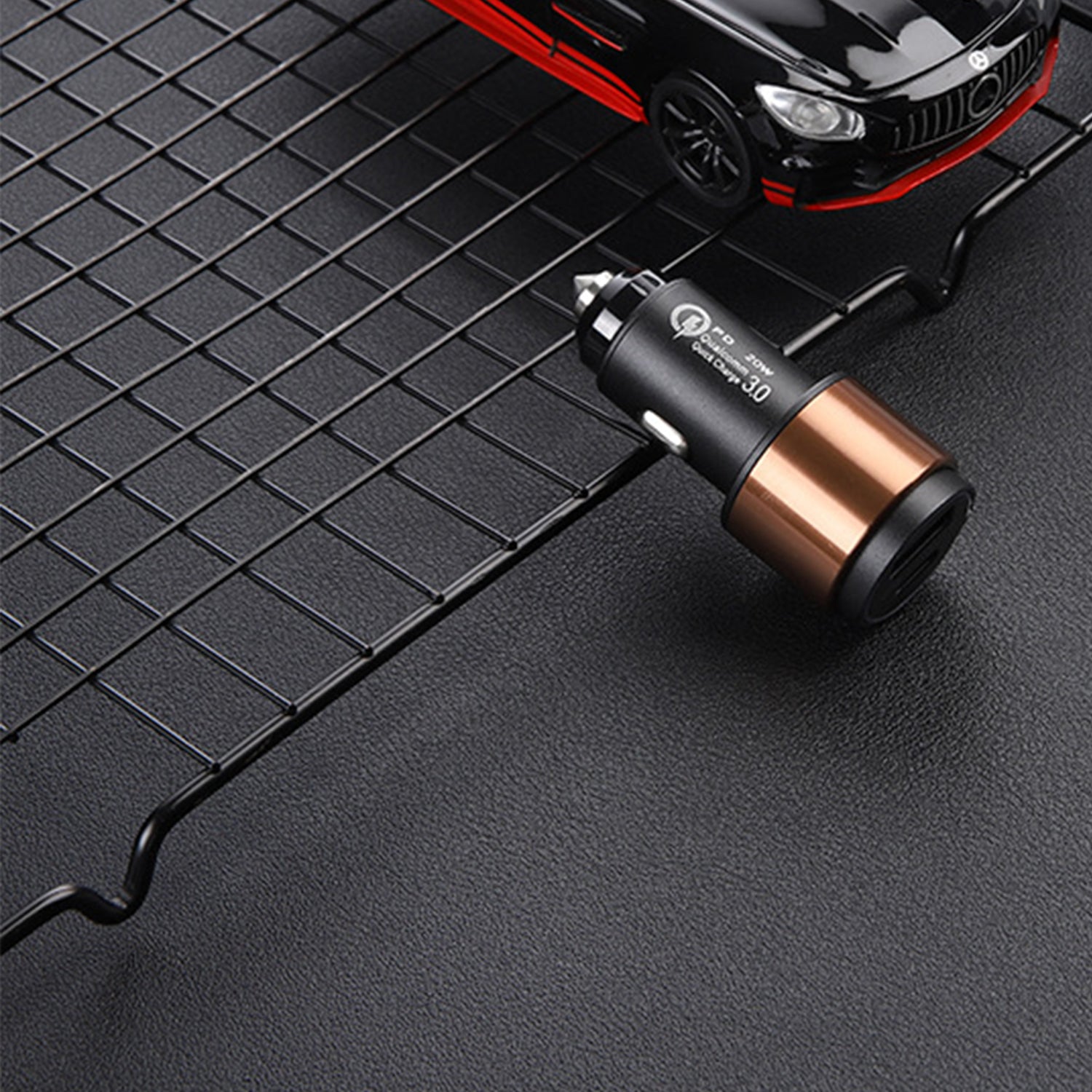 18W PD Type-C＋USB Multifunctional Universal Vehicle Car Fast Charging Adapter Compatible With iPhone 15 Series