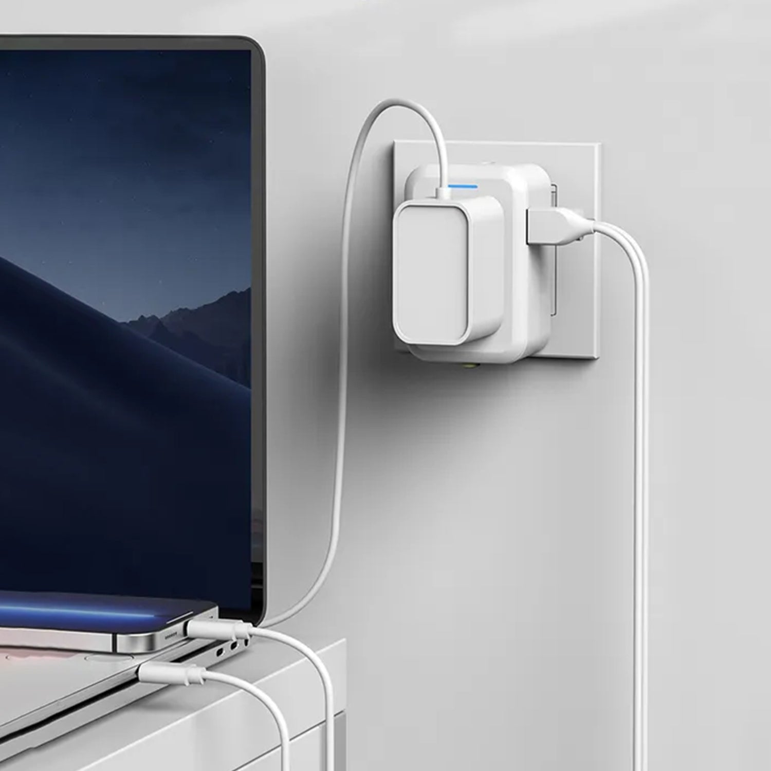 Universal Conversion Socket USB to Type-C Fast Charging Adapter Compatible With iPhone 15 Series-White