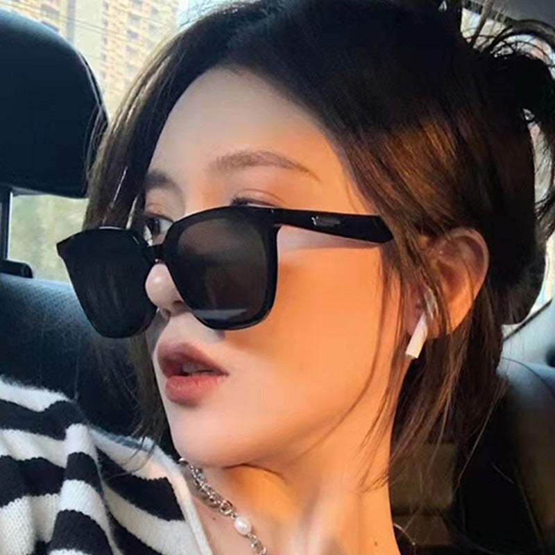 Korean version of premium  black frame Sunglasses(9028*Gu)
