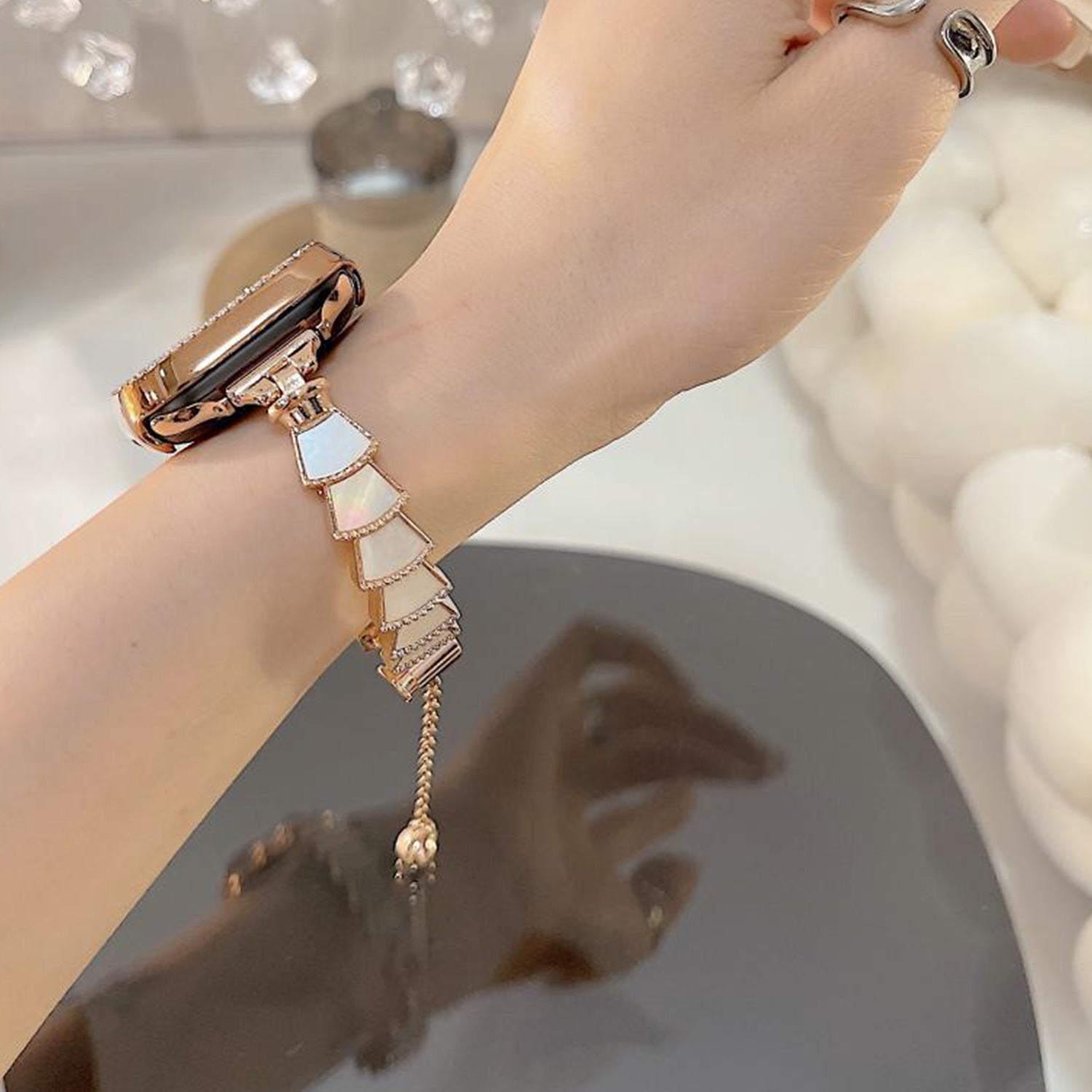 42/44/45/49mm Shell Bracelet For Apple Watch Series 9/SE/7/6/ 5/ 4 /3/ 2/ 1