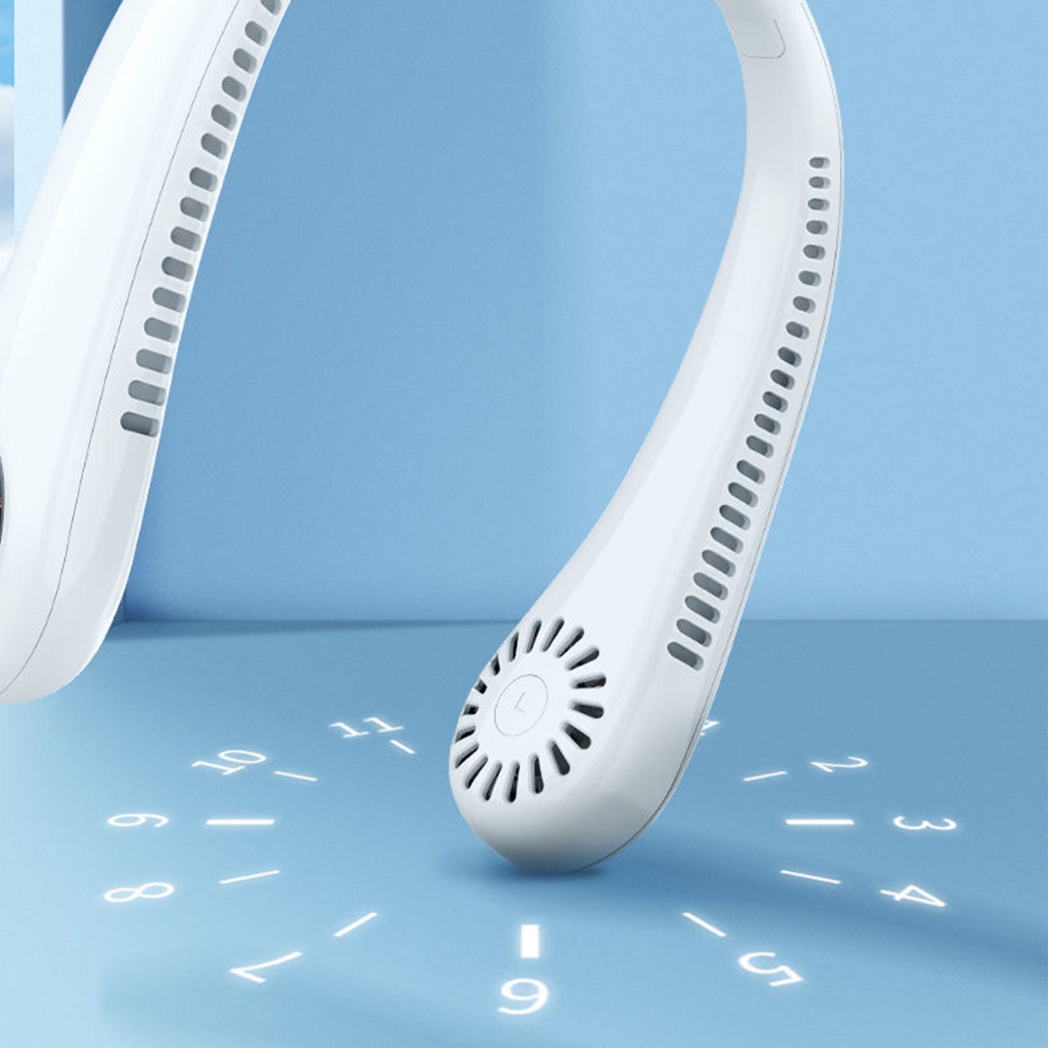 Leafless wearable neck hanging sports small electric fan-White