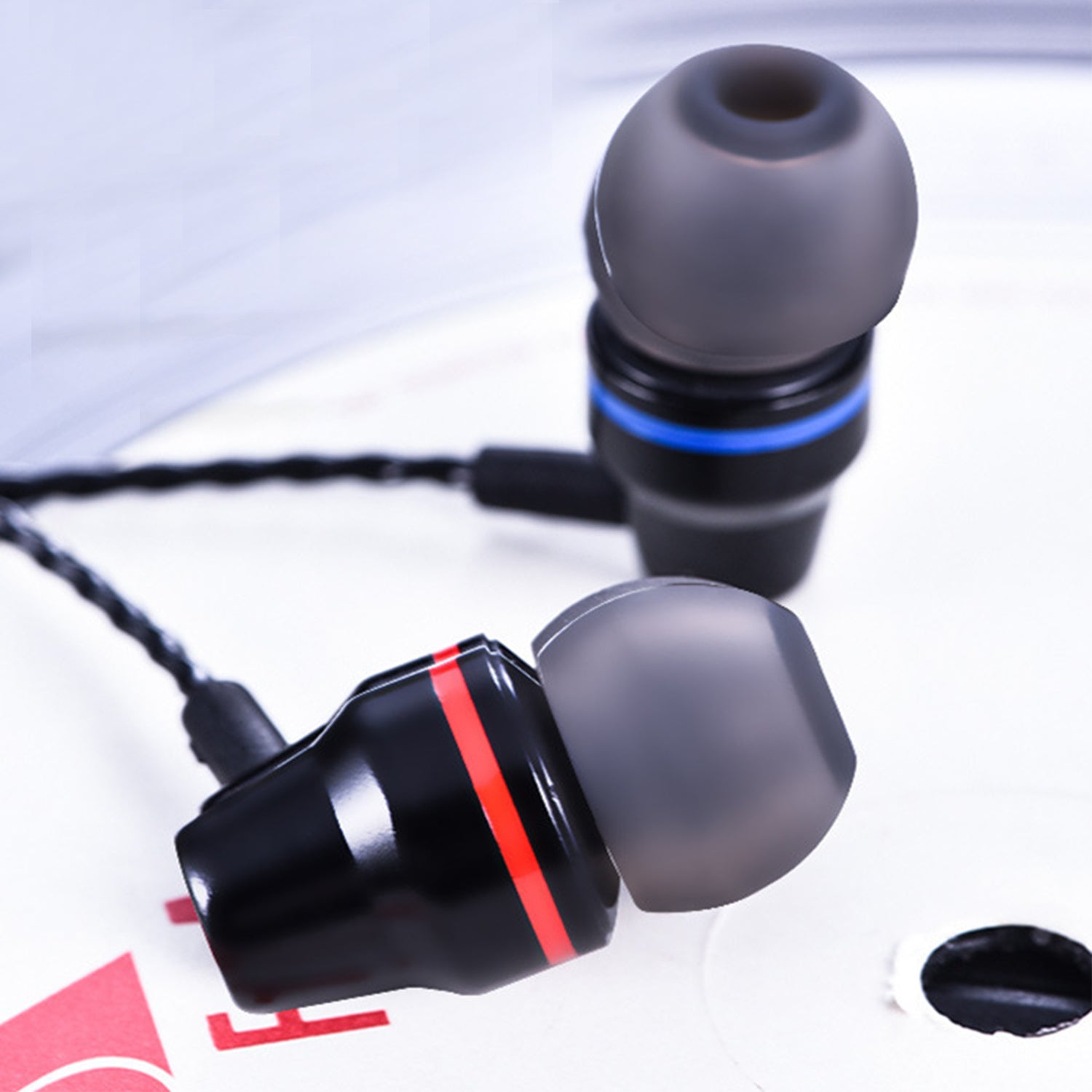 Metal bass in ear wired headset-Black