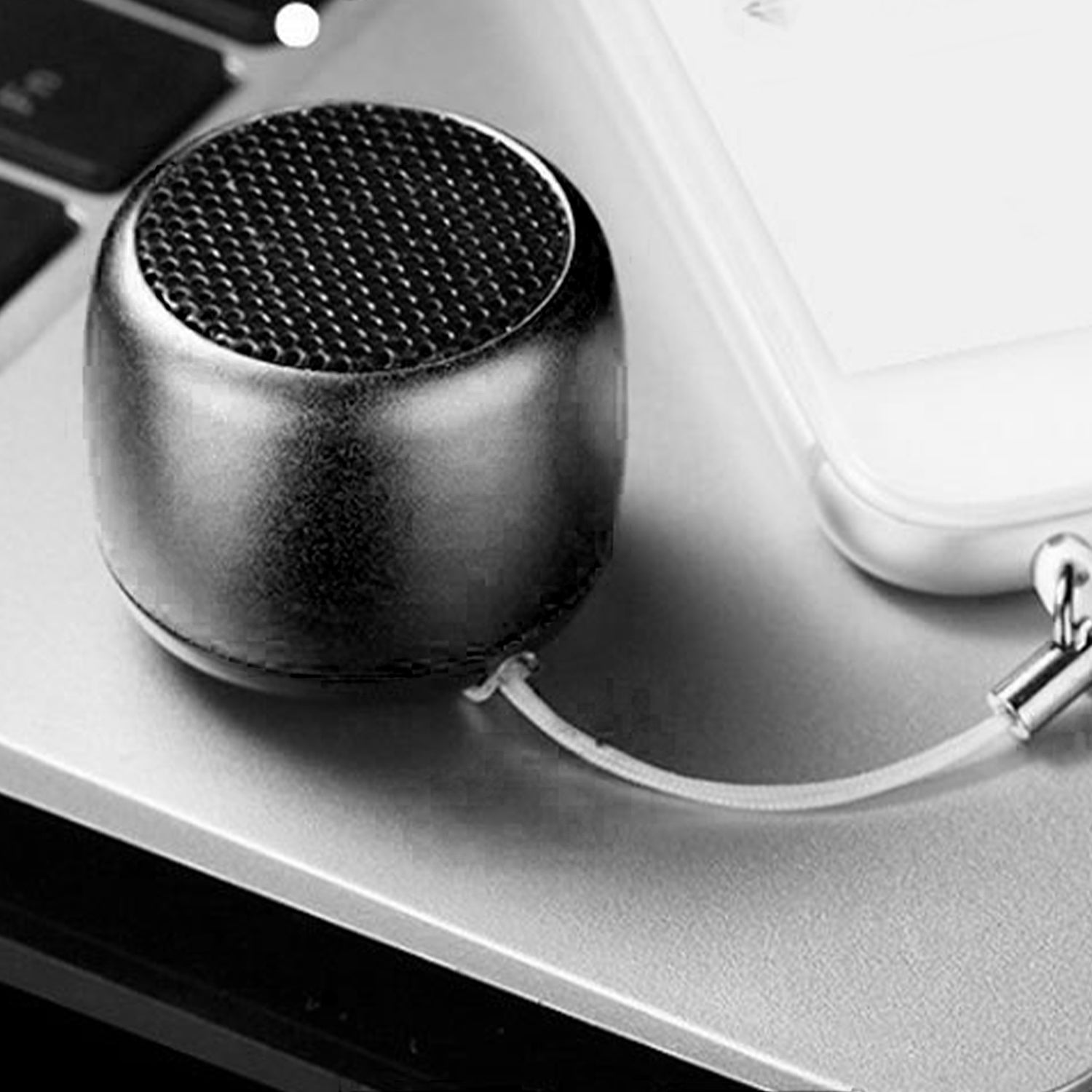 2021 new wireless Bluetooth audio outdoor portable small audio car subwoofer Mini Bluetooth speaker