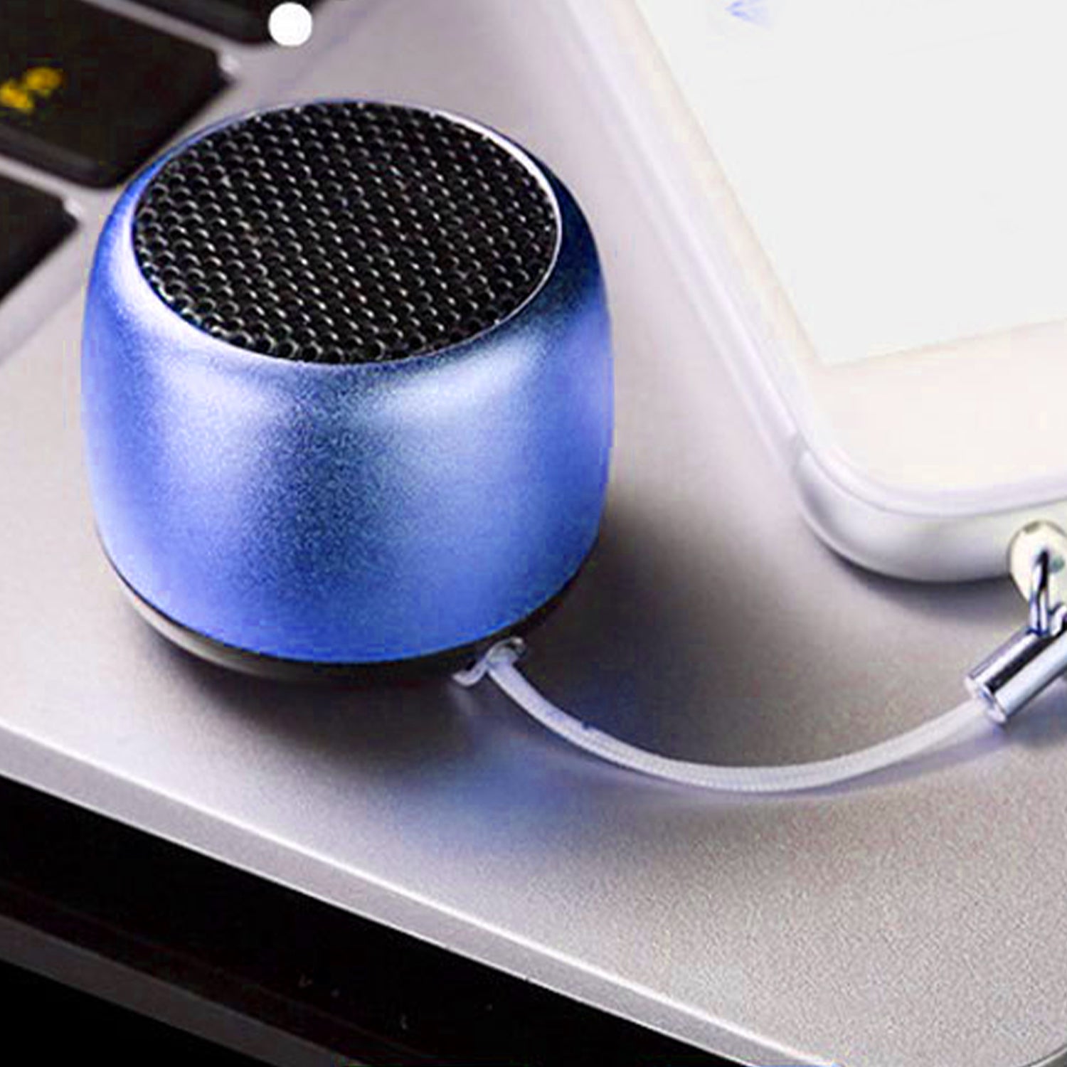 2021 new wireless Bluetooth audio outdoor portable small audio car subwoofer Mini Bluetooth speaker
