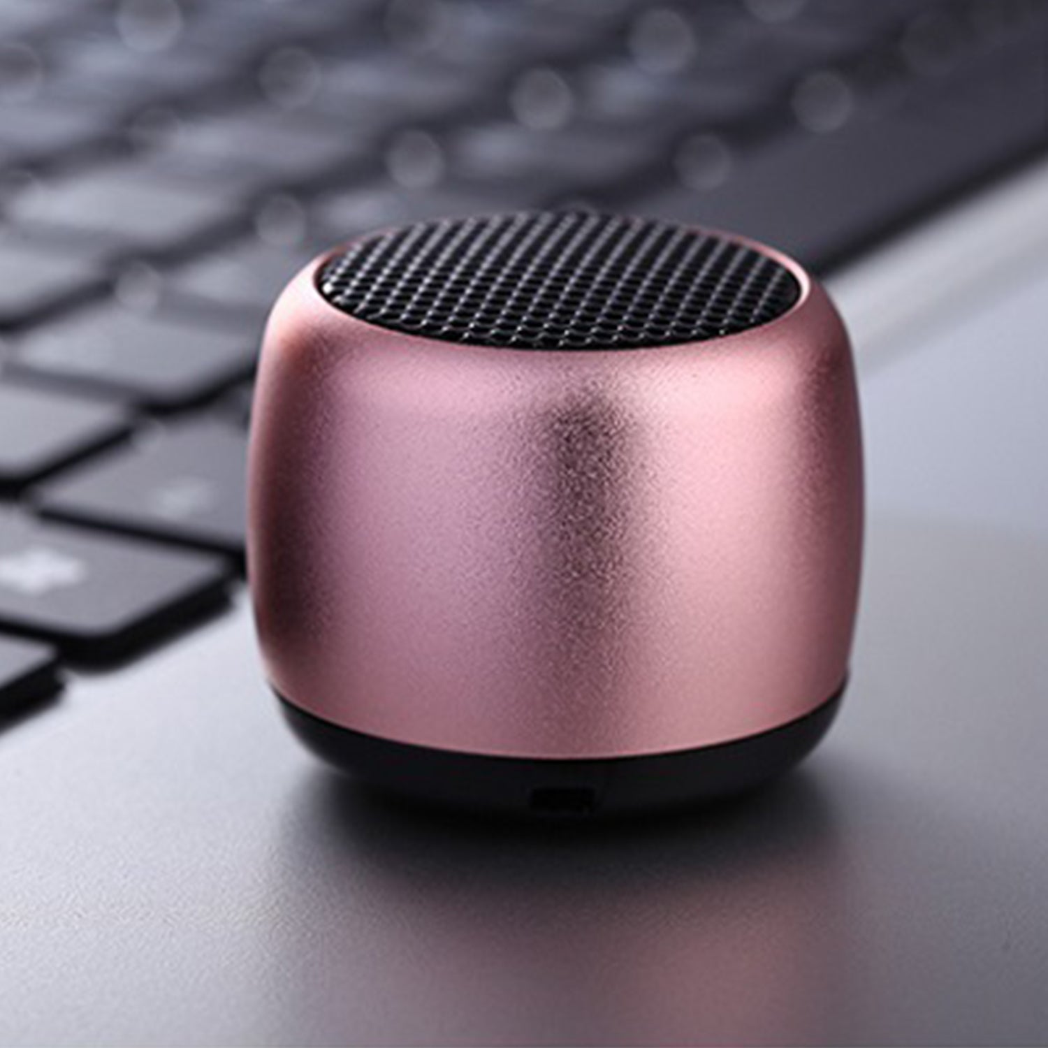 2021 new wireless Bluetooth audio outdoor portable small audio car subwoofer Mini Bluetooth speaker