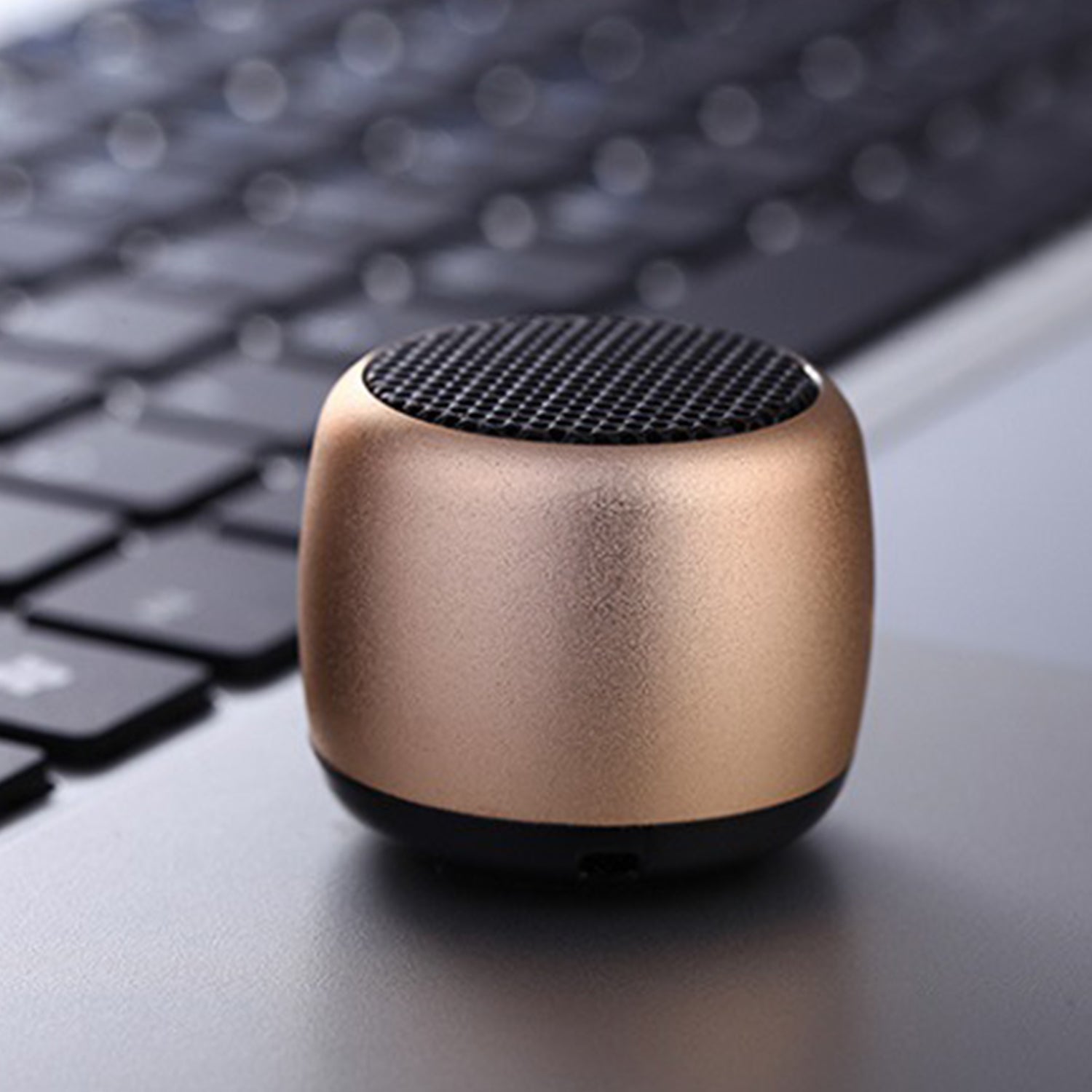 2021 new wireless Bluetooth audio outdoor portable small audio car subwoofer Mini Bluetooth speaker
